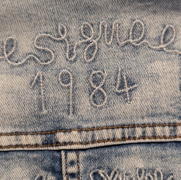 Desigual Embellished Light Wash Denim Jacket with Multicolor Floral Sleeves - Picture 9 of 9